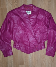 Load image into Gallery viewer, Retro Fushia crop leather jacket