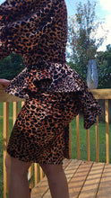 Load image into Gallery viewer, Bronze Leopard Set

