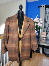 Load image into Gallery viewer, Plaid Wooden Oversized Blazer
