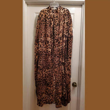 Load image into Gallery viewer, Sassy Leopard Cape
